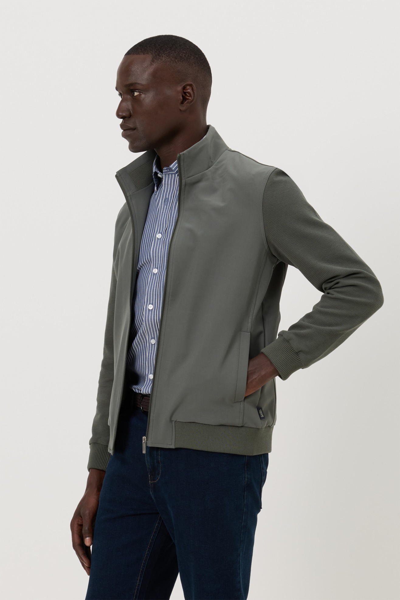 Blus�o de malha e tecido