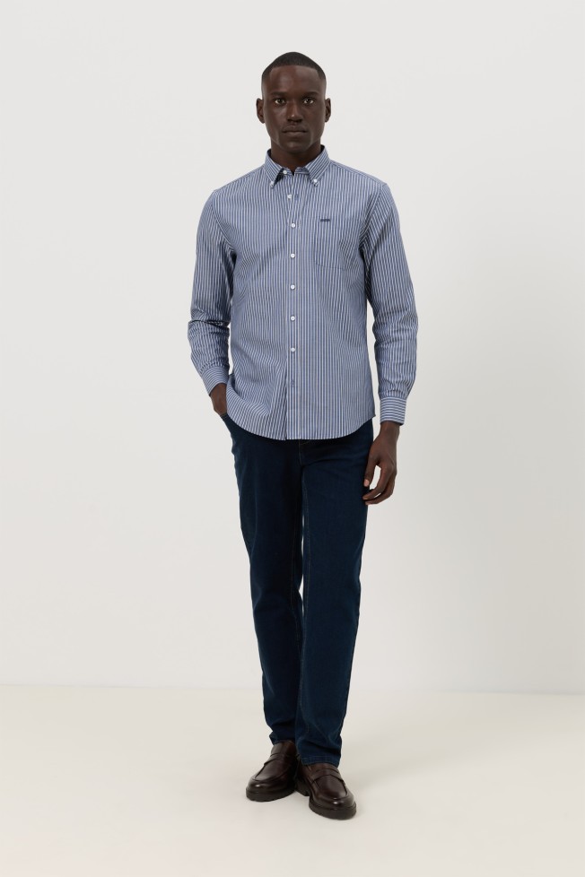 Camisa às riscas regular fit Camisa às riscas regular fit