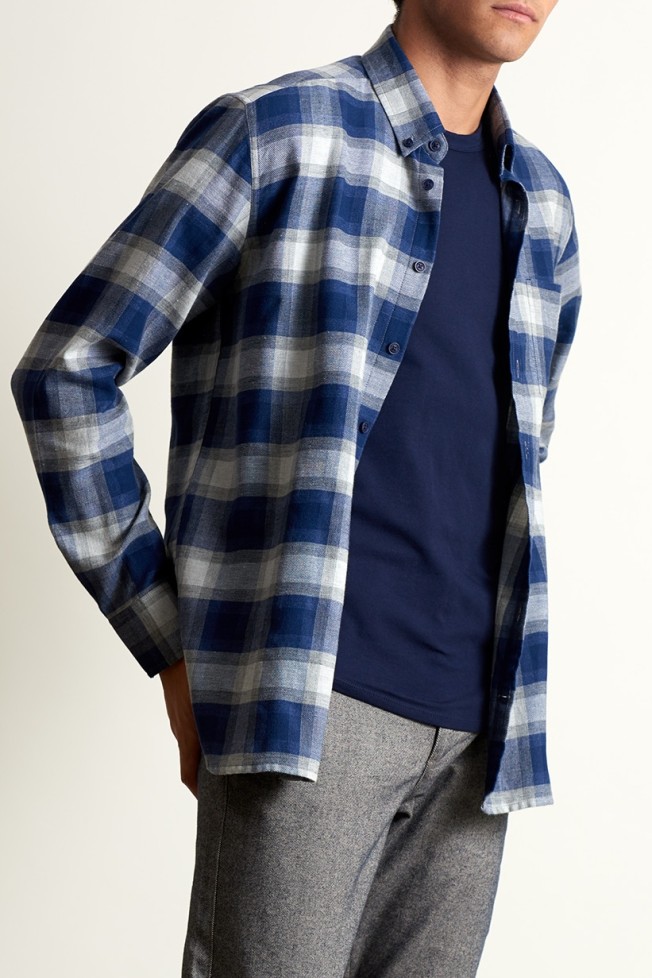 Camisa desportiva cintada