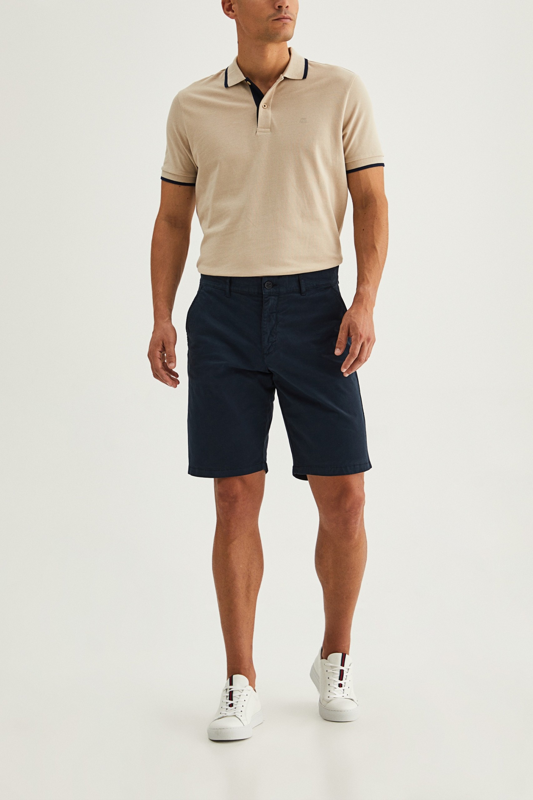 Pantalón chino regular fit