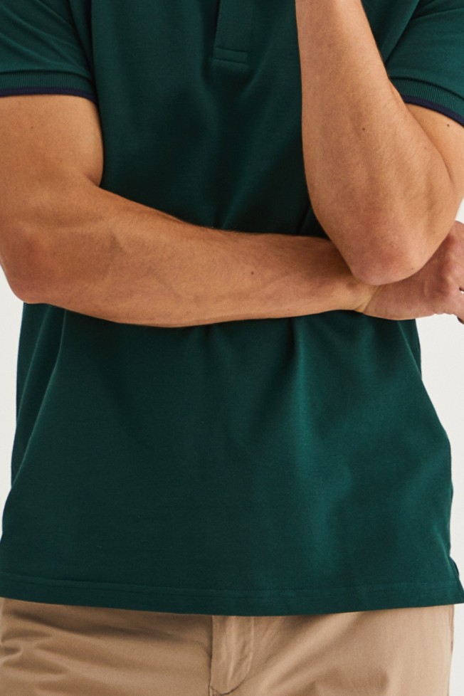 Polo piqué 100% algodão Polo piqué 100% algodão