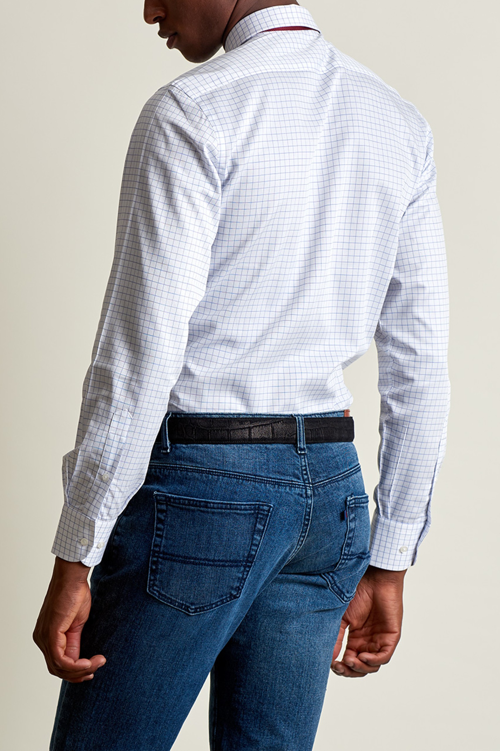 Camisa clásica ajustada