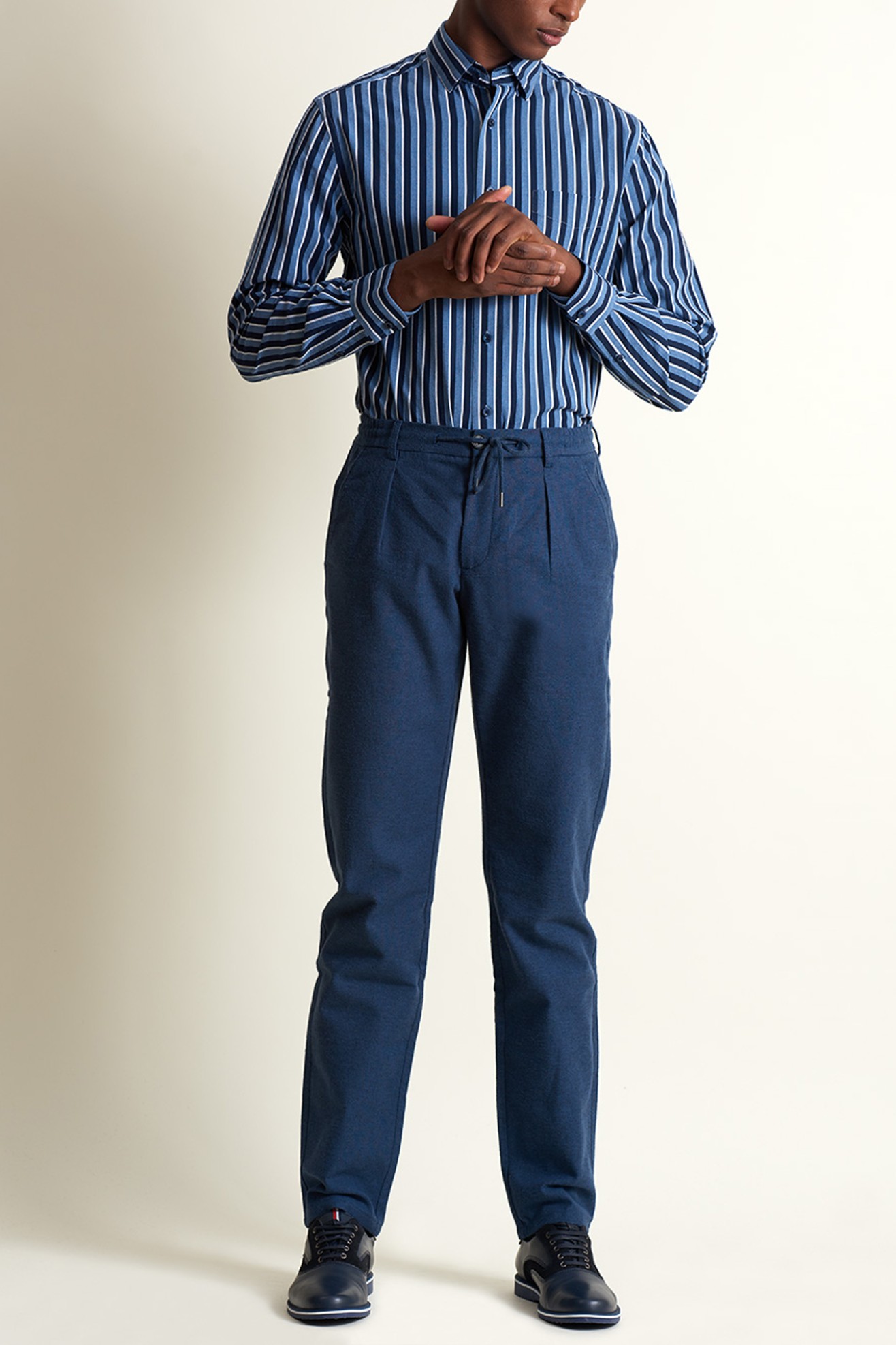 CAL�A CASUAL SLIM FIT