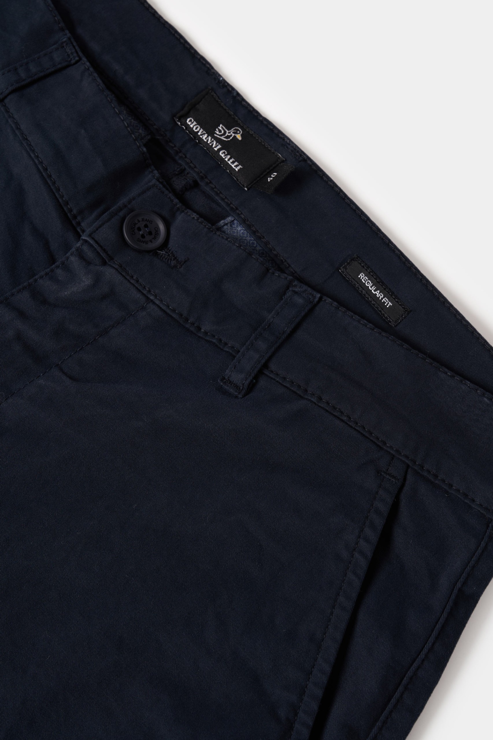 Pantalón chino regular fit