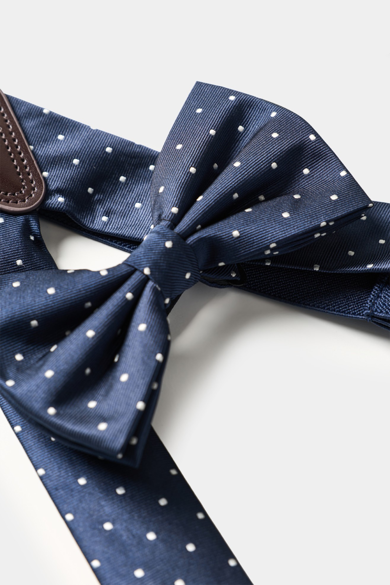 Conjunto de tirantes y lazo