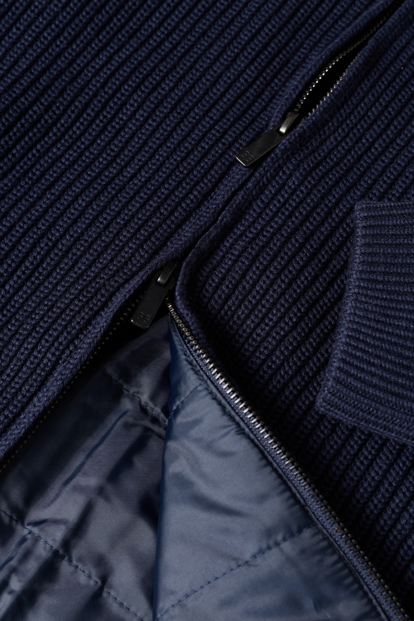 Casaco de malha em l�