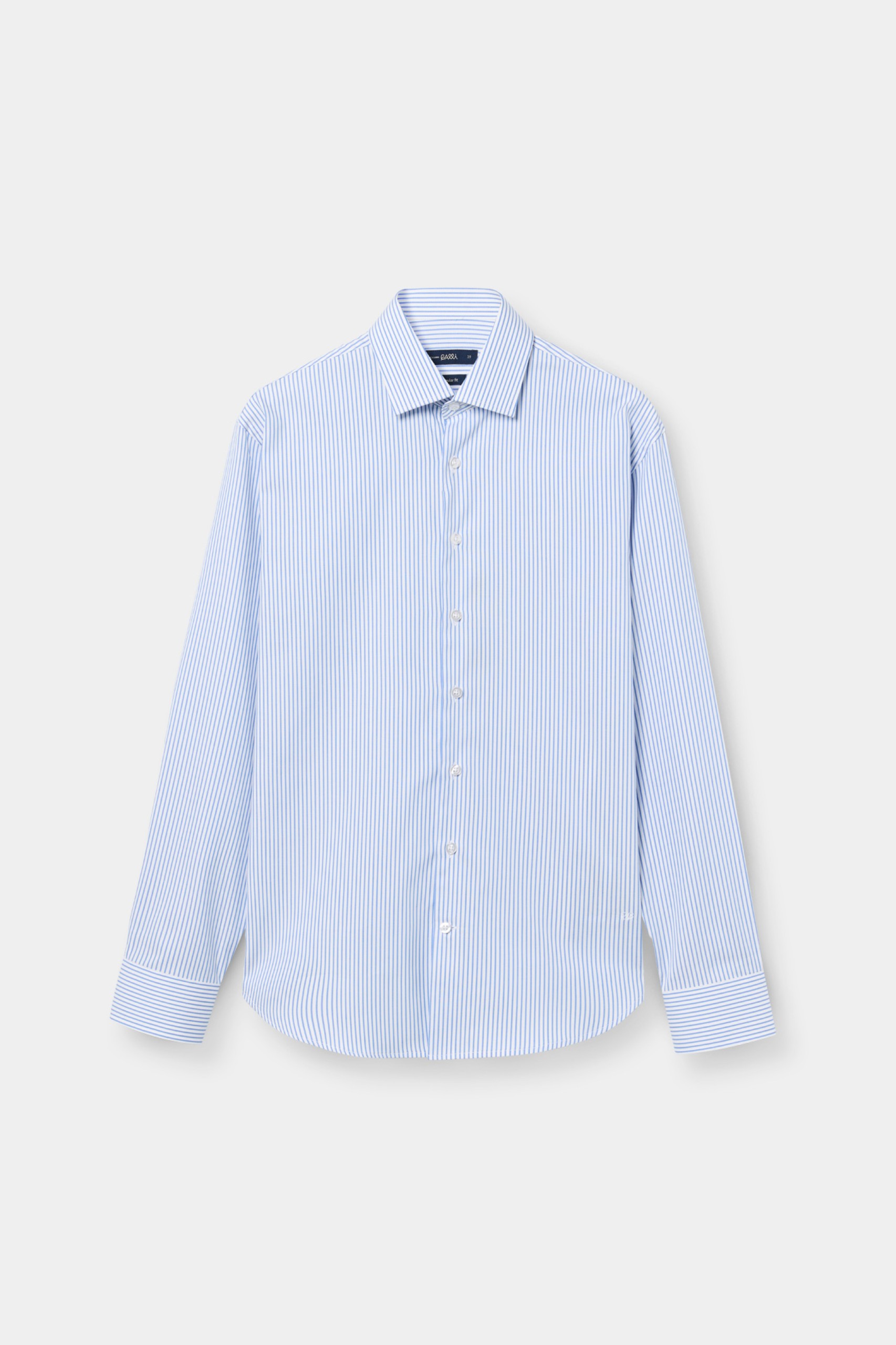 Camisa clásica de corte regular