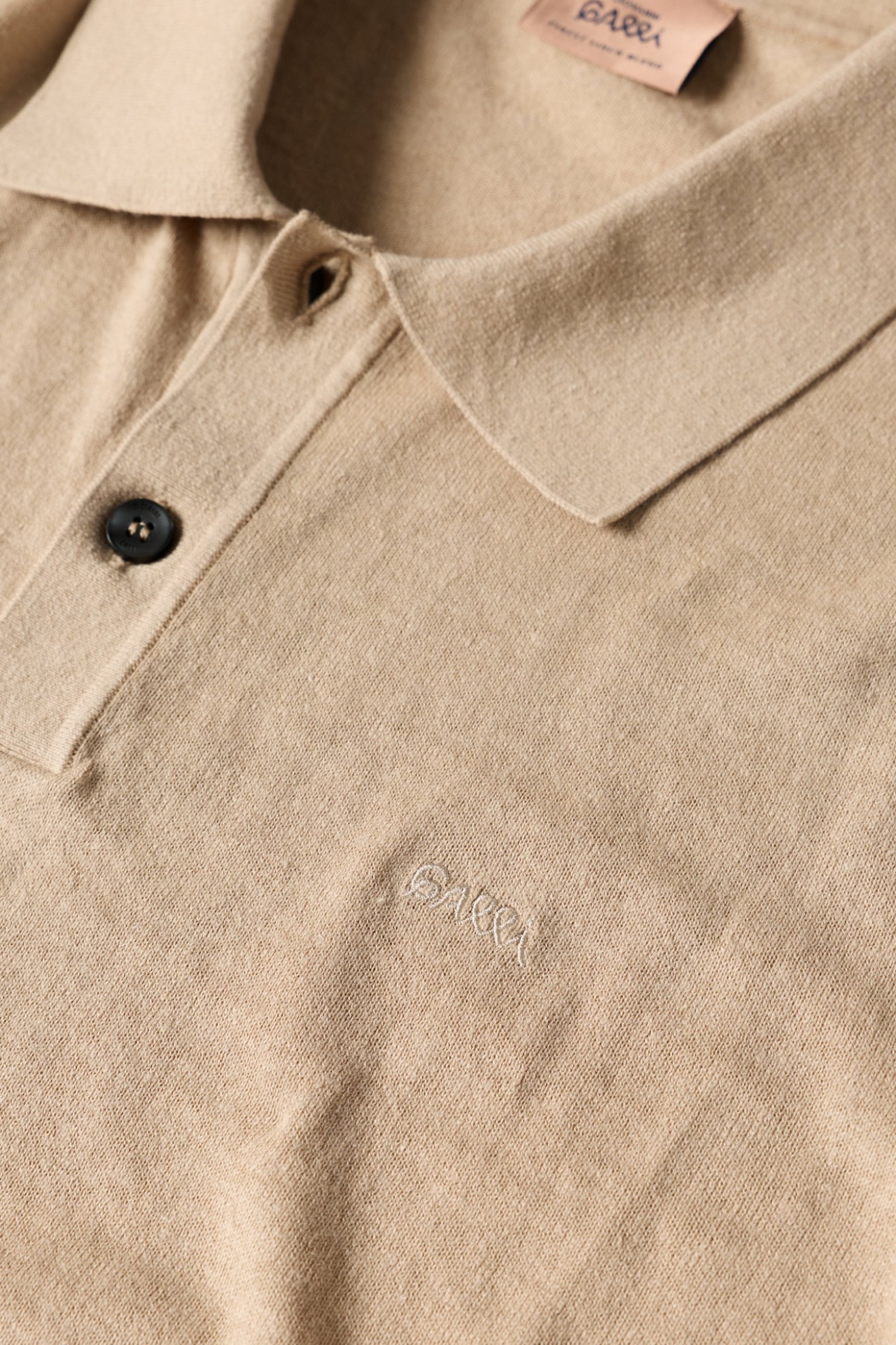 Polo tricotado em linho e algod�o