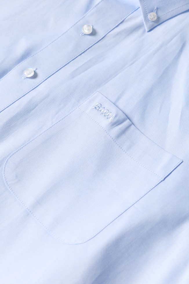 Camisa Oxford de manga corta de corte regular