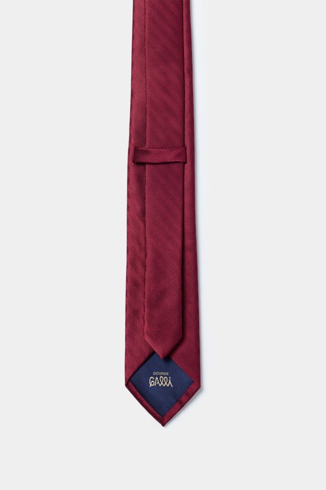 Corbata color burdeos con estampado de espiga Corbata color burdeos con estampado de espiga