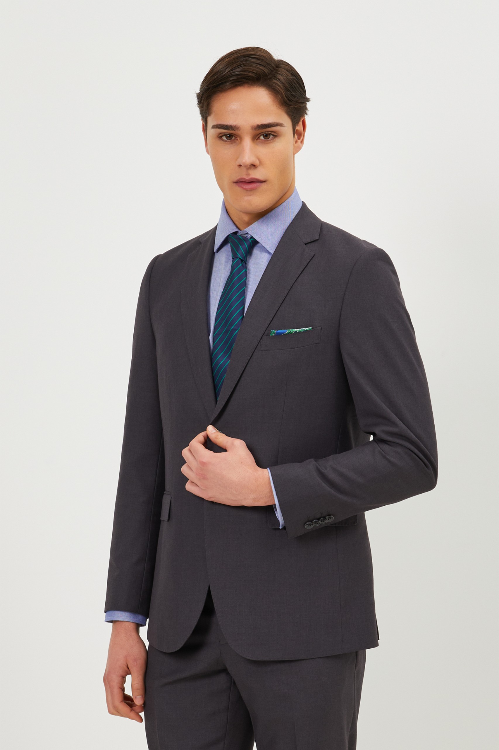 Traje clásico de corte regular