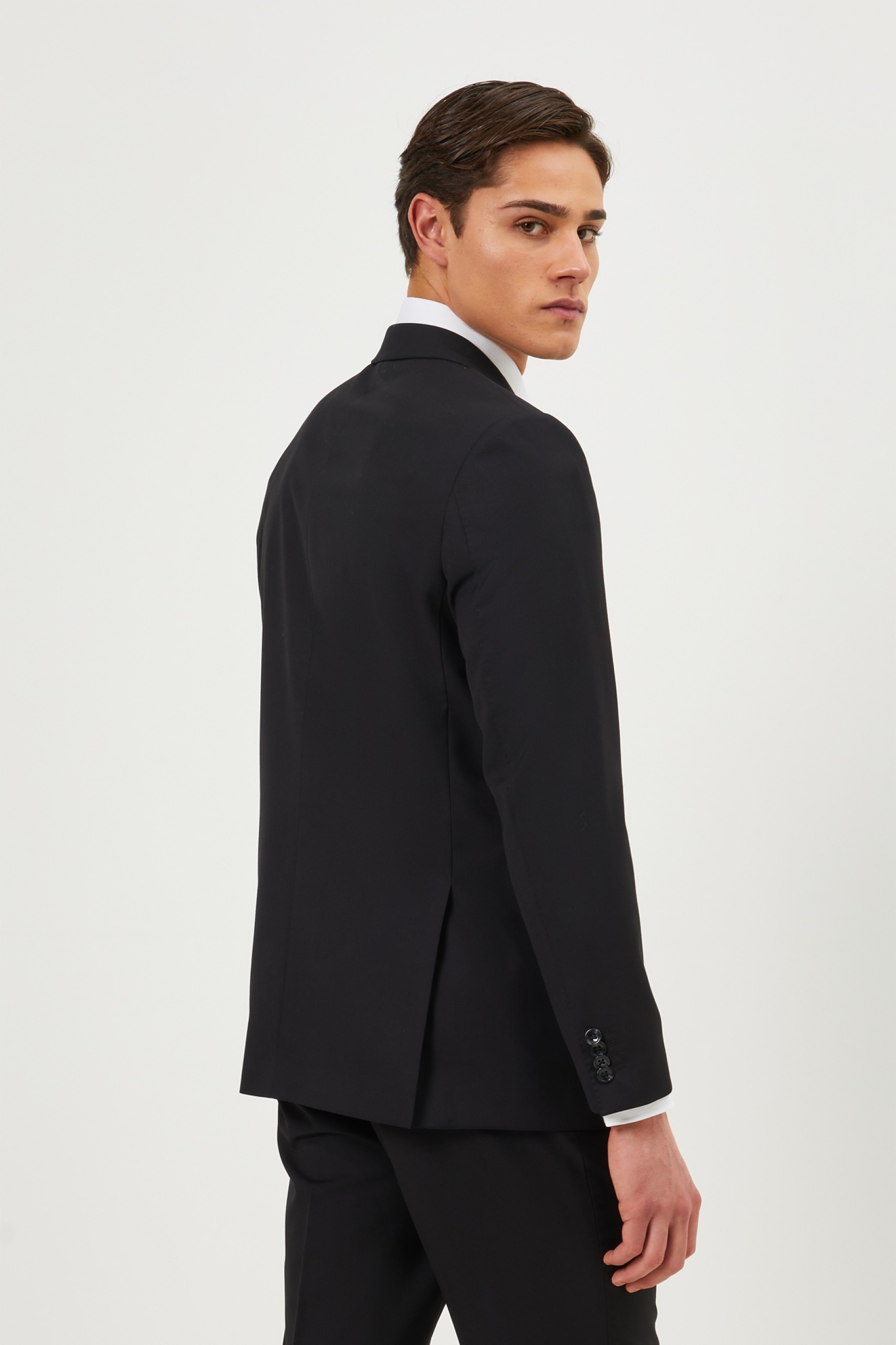 Traje clásico de corte regular