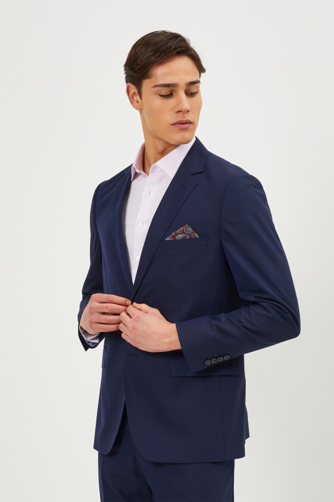 Fato clássico regular fit em azul-marinho Fato clássico regular fit em azul-marinho