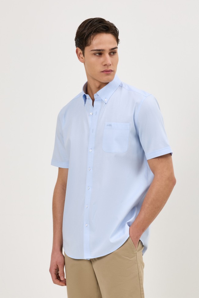 Camisa Oxford de manga corta de corte regular
