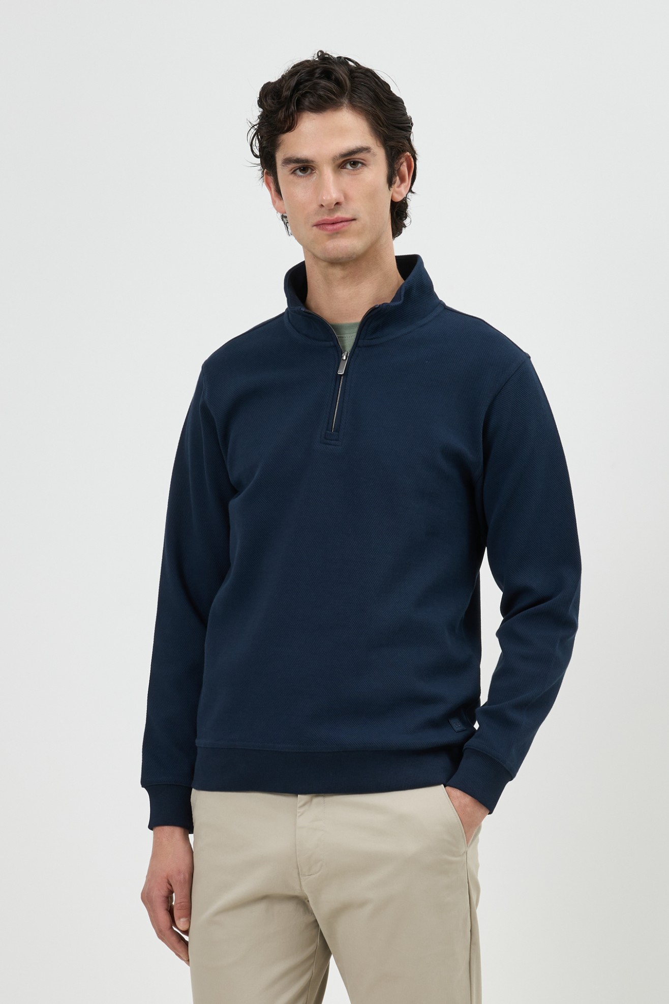 Camisola de malha com fecho