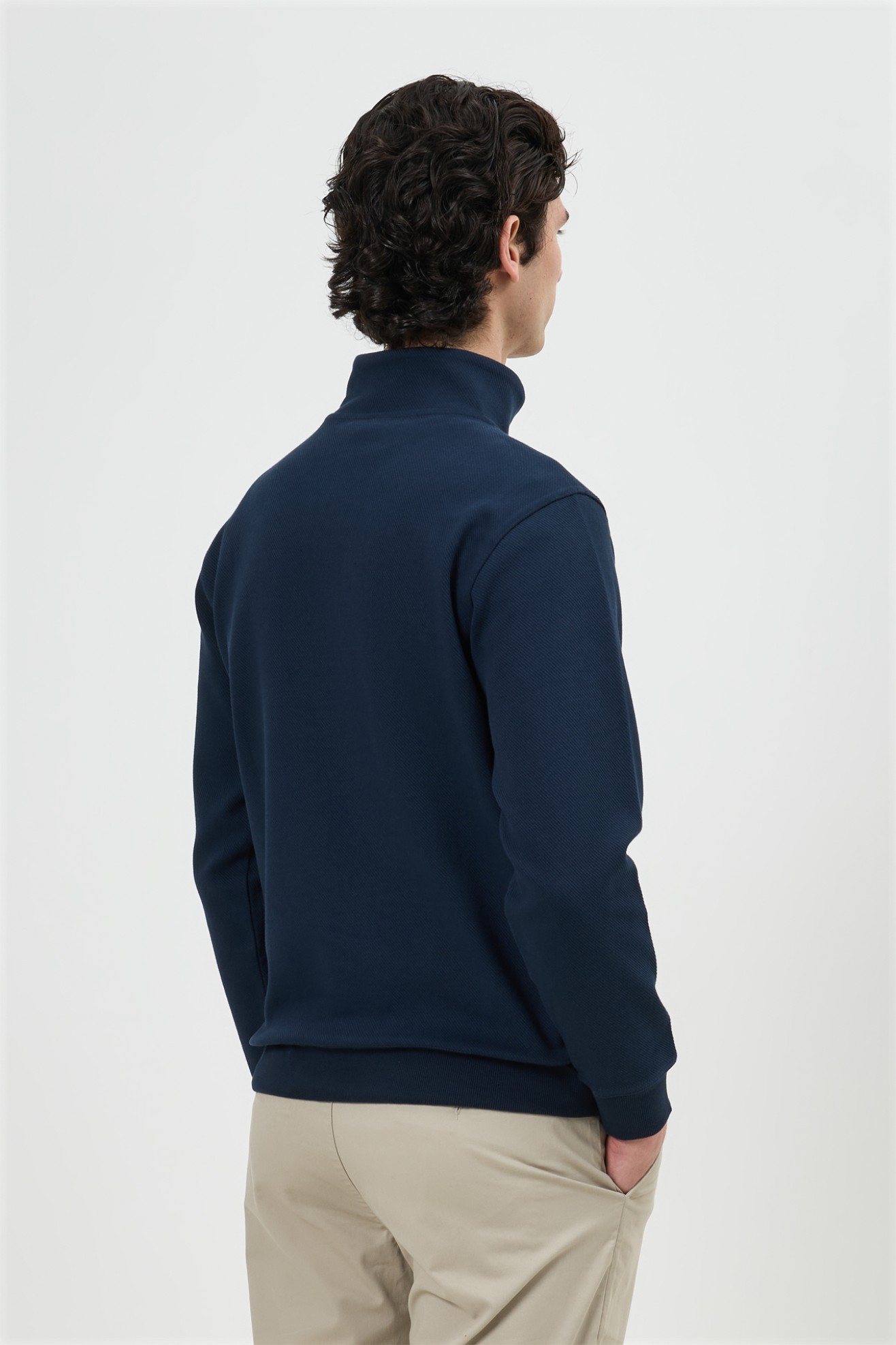 Camisola de malha com fecho