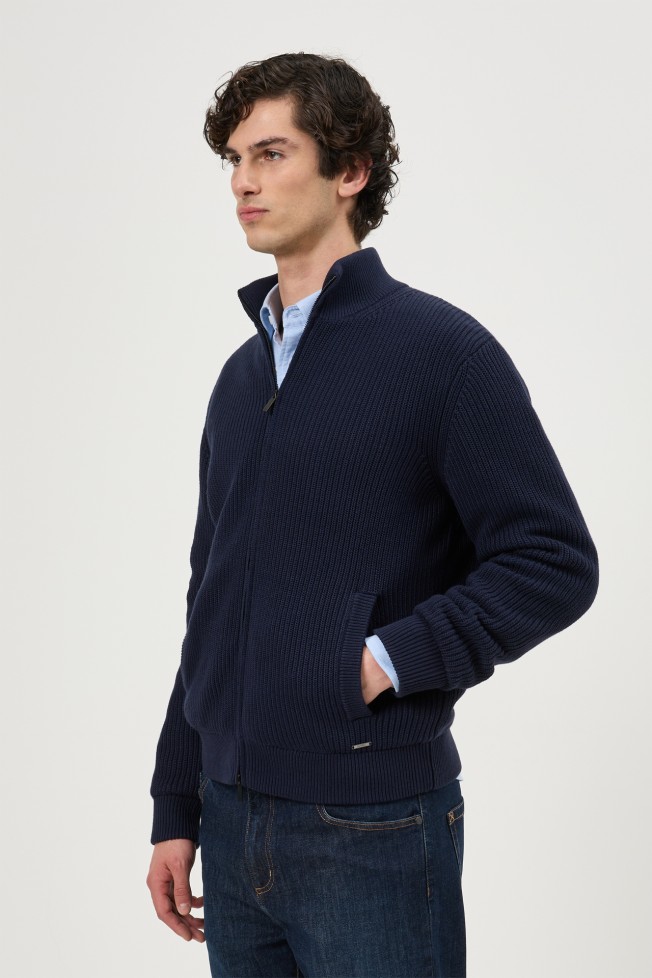 Casaco de malha em l�