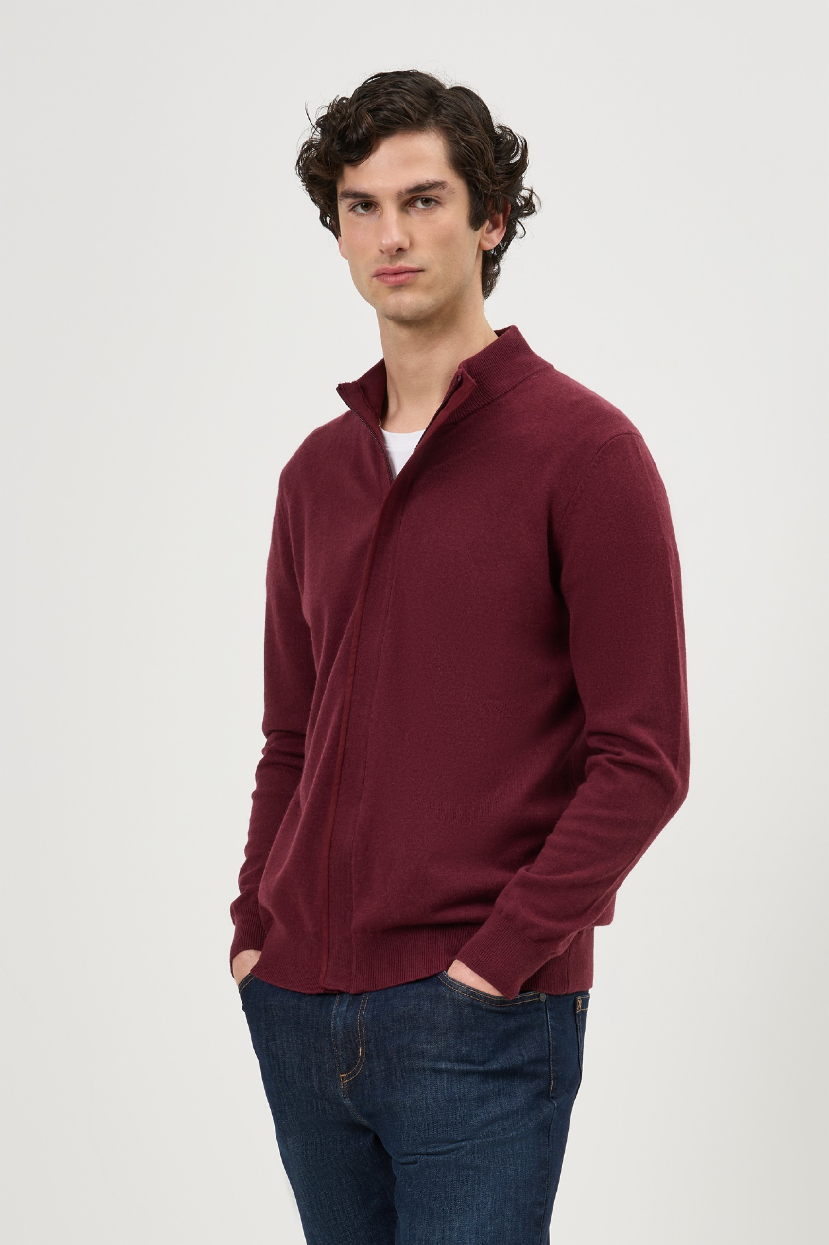 Casaco de malha com fecho