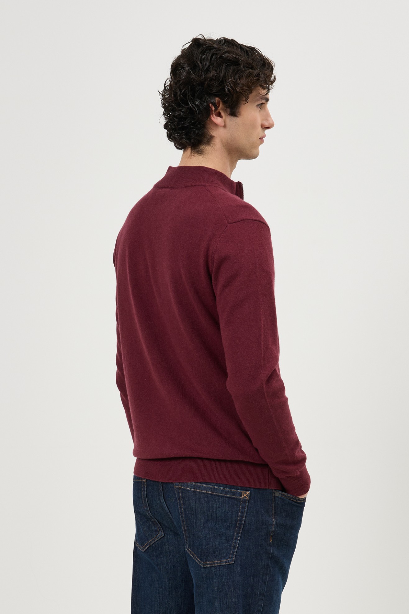 Casaco de malha com fecho