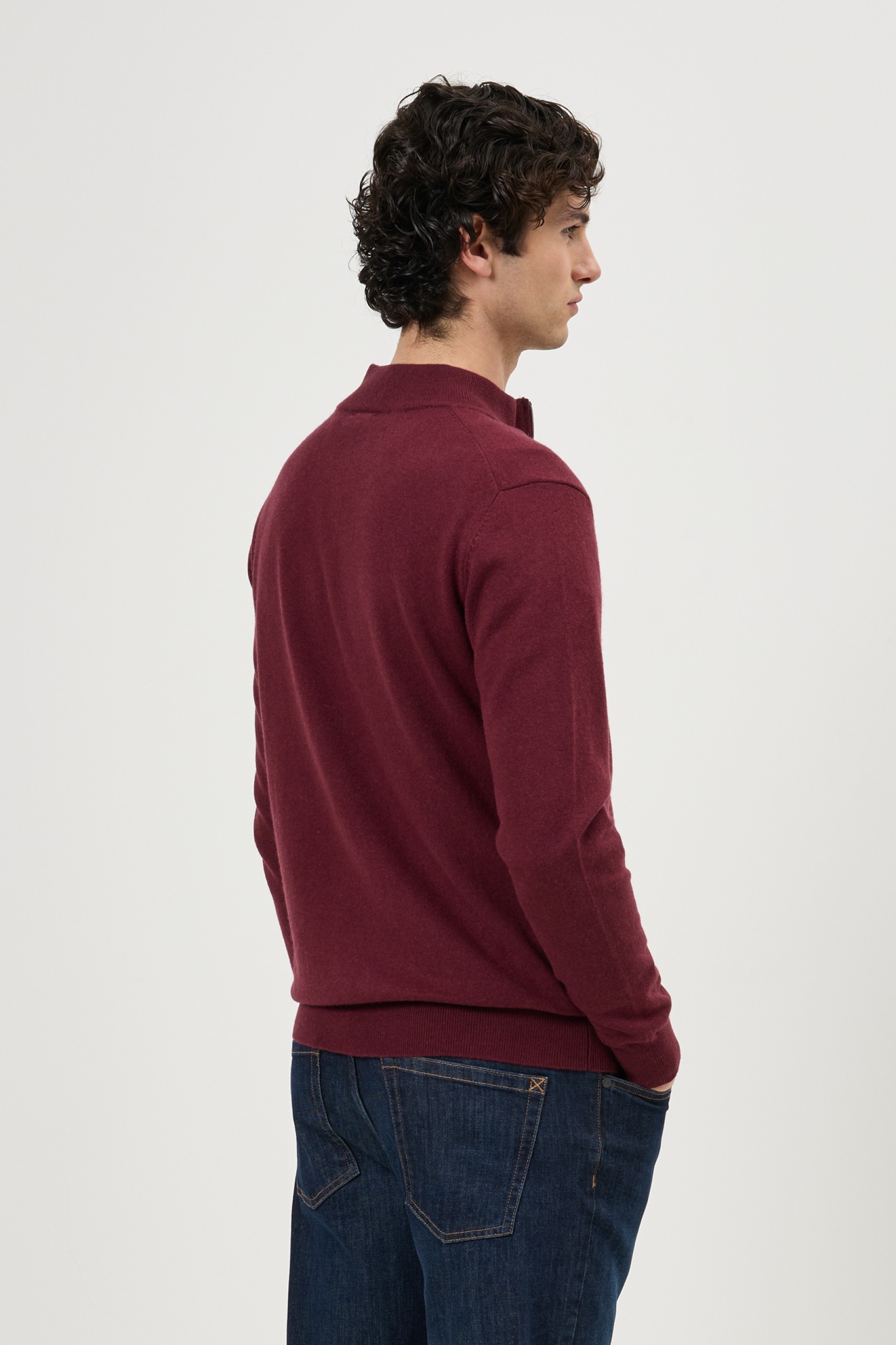 Casaco de malha com fecho