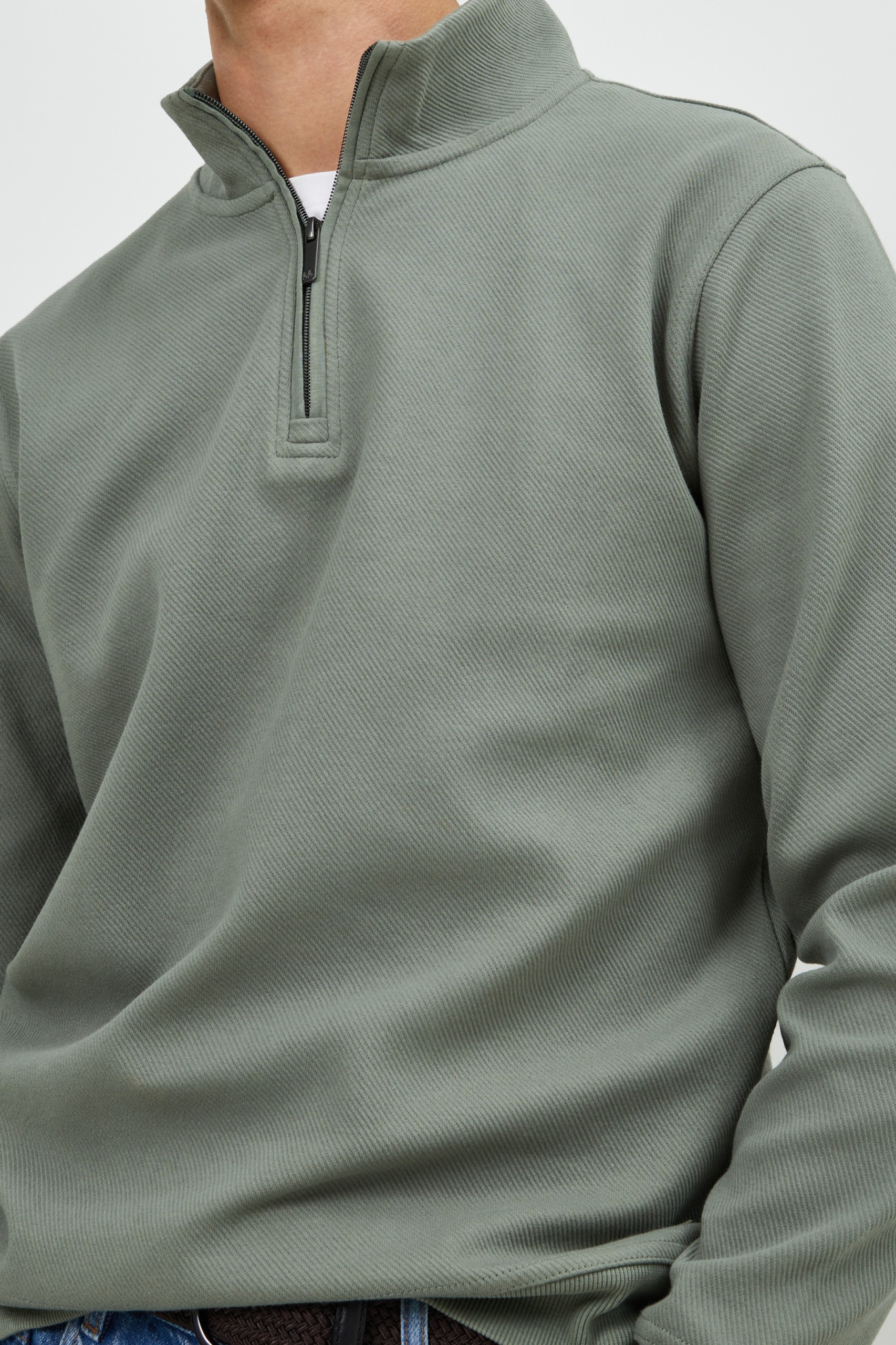 Camisola de malha com fecho