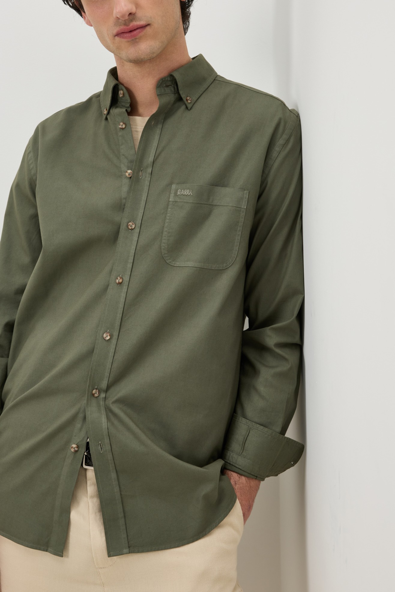 Camisa regular fit em algod�o