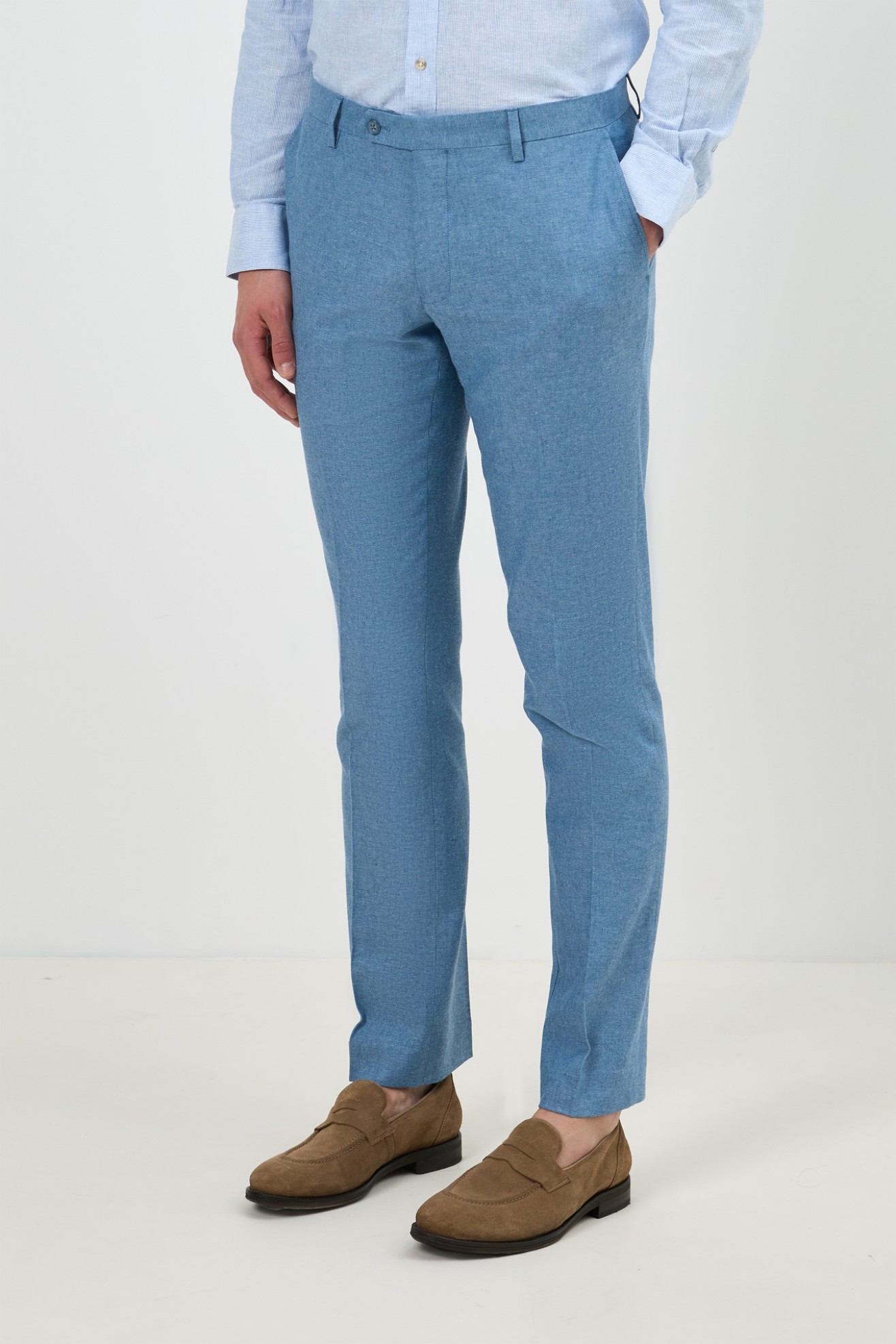 Fato cl�ssico em algod�o e linho slim fit