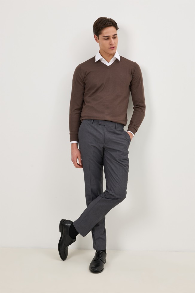 Cal�as cl�ssicas slim fit cinzentas