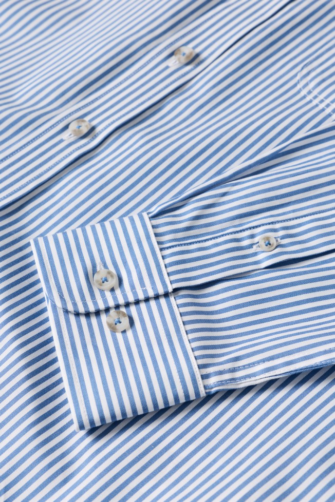 Camisa às riscas regular fit Camisa às riscas regular fit