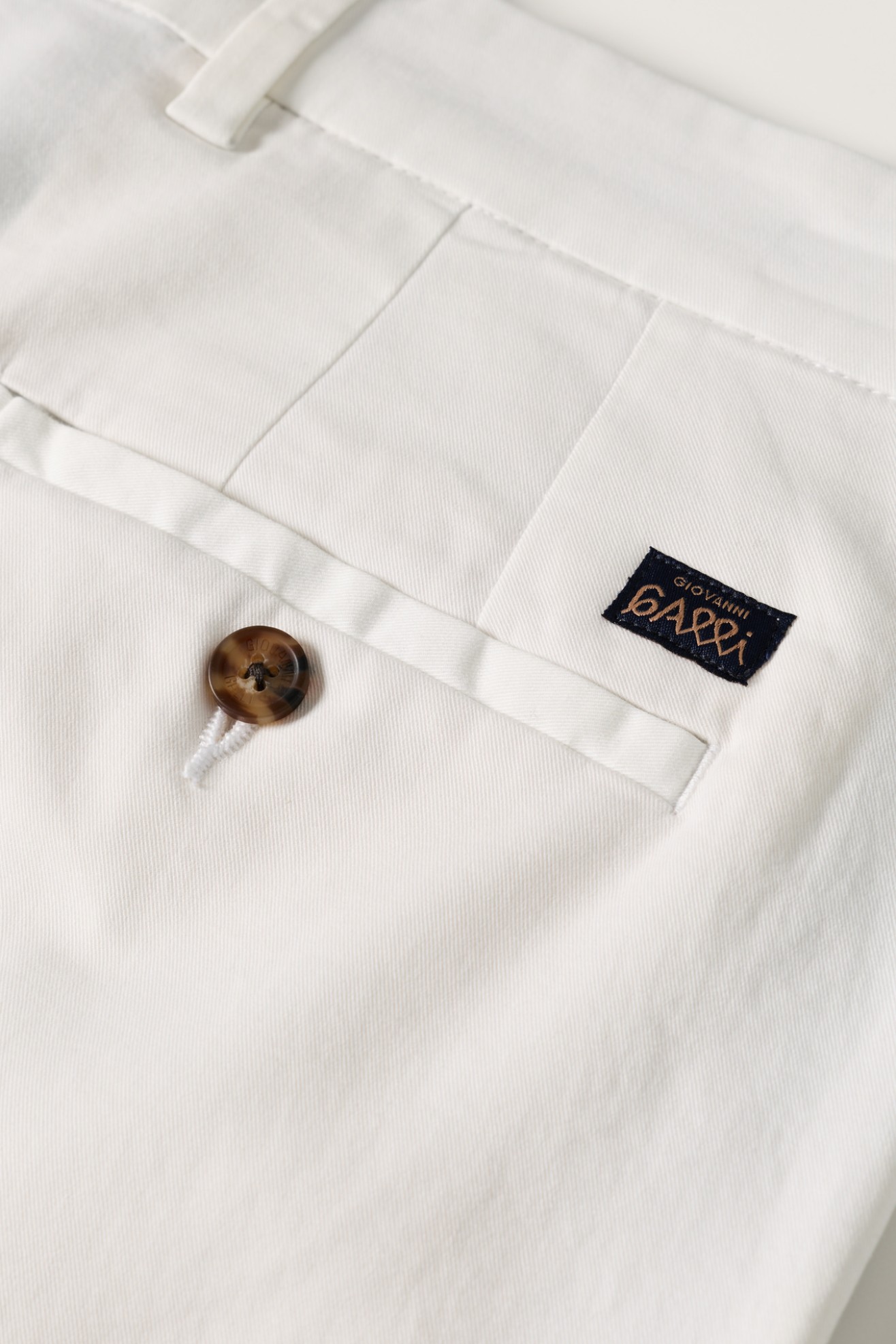 Cal��es bermuda chino regular fit