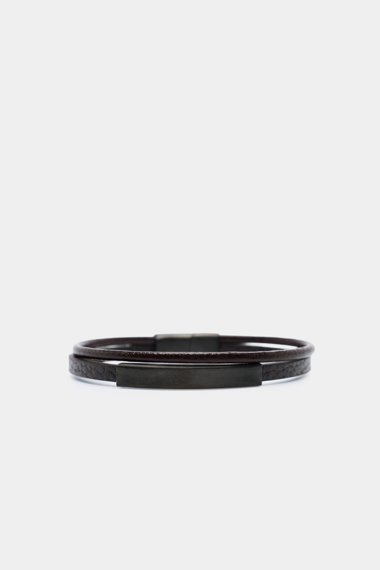 Pulseira com efeito de couro