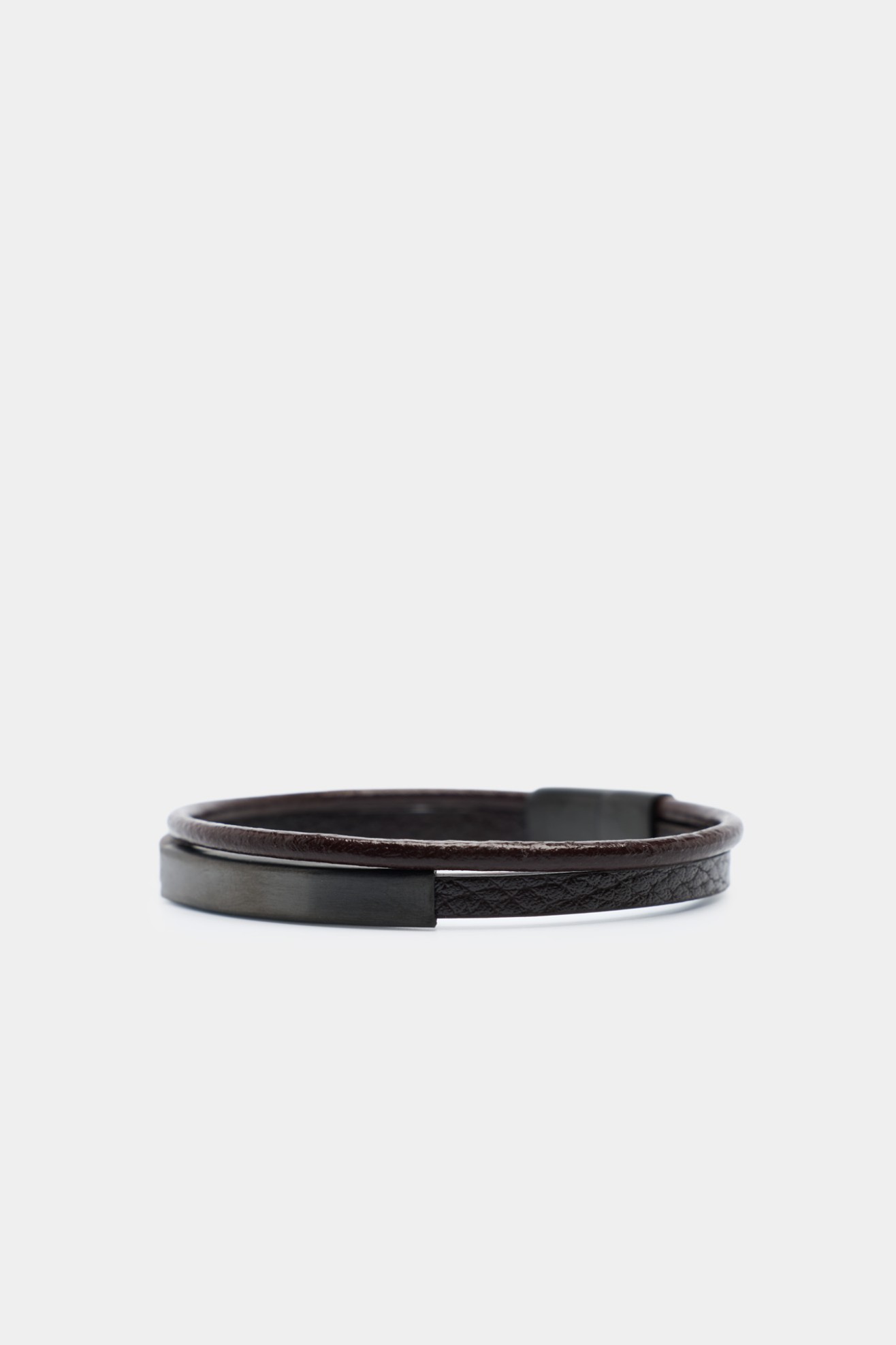 Pulseira com efeito de couro