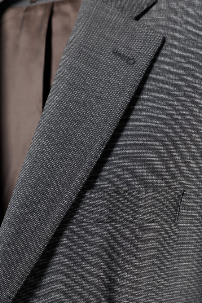Fato clássico slim fit em lã Fato clássico slim fit em lã