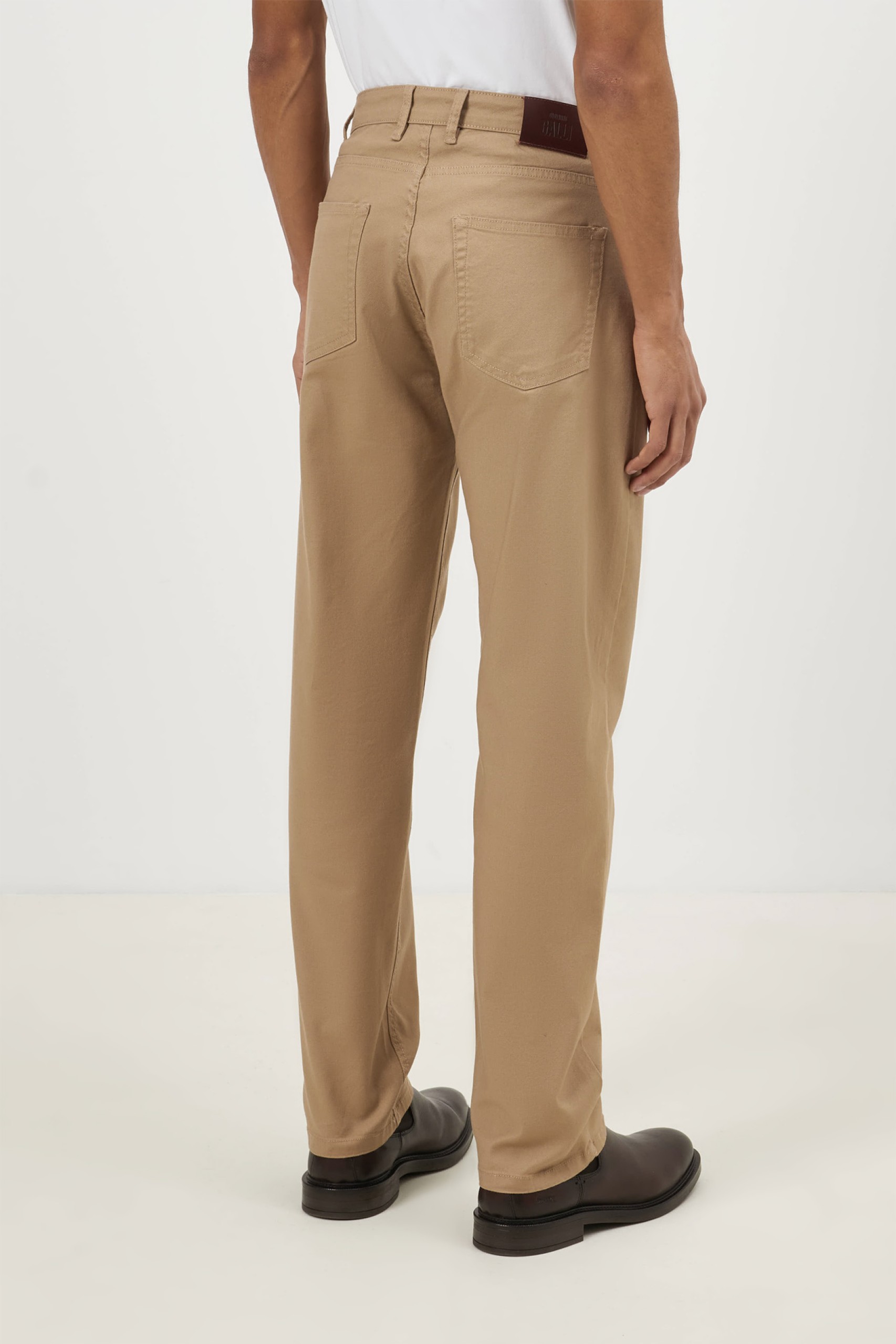Pantalón regular fit 5 bolsillos
