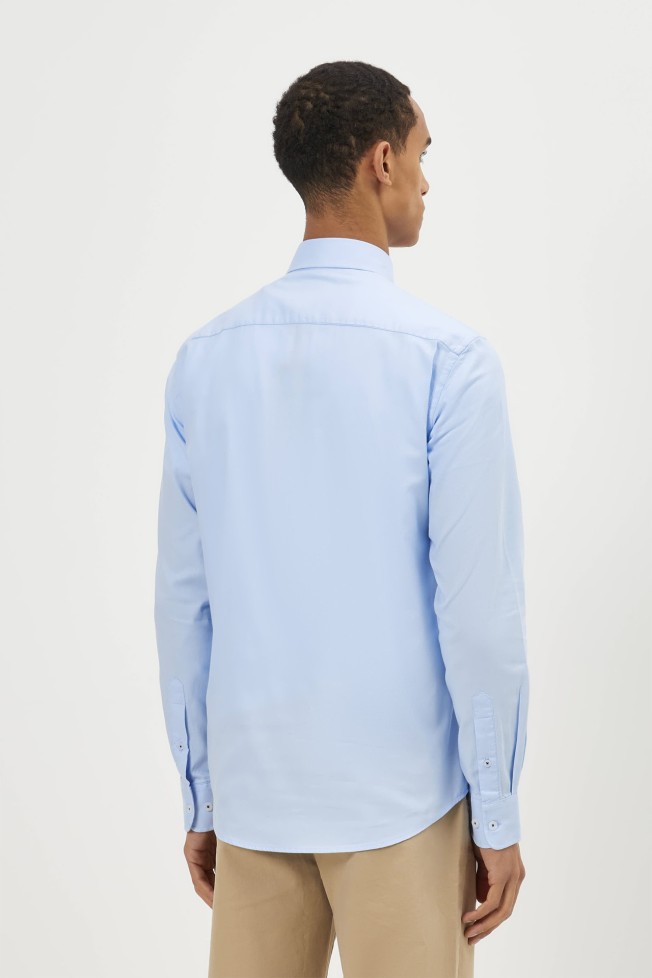 Camisa slim fit em algodão Camisa slim fit em algodão