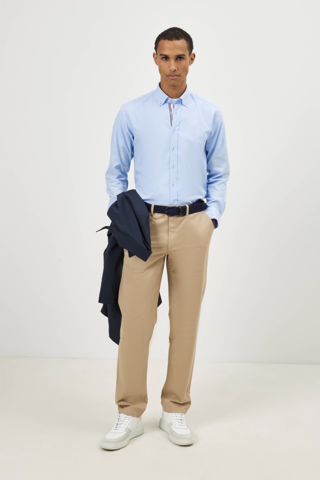 Camisa slim fit em algodão Camisa slim fit em algodão