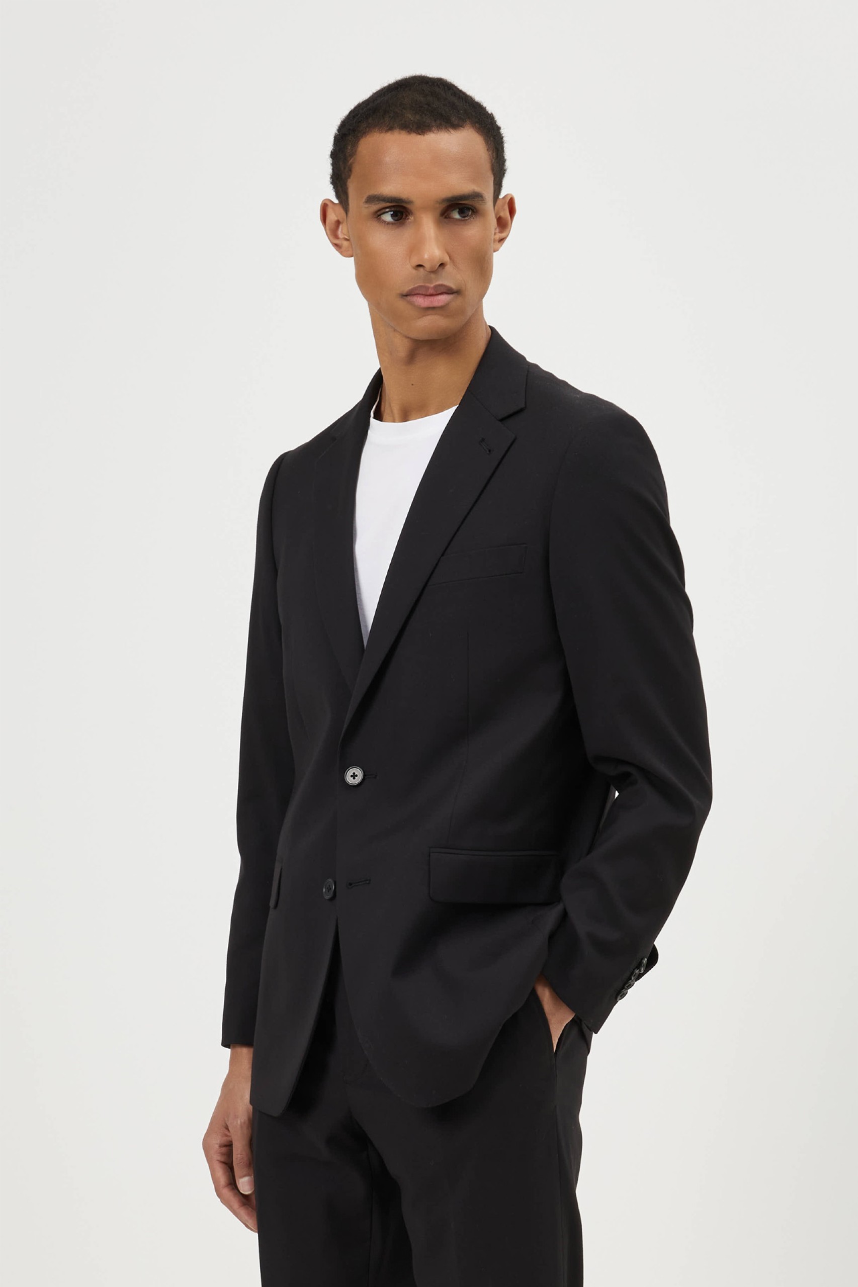 Fato regular fit em preto