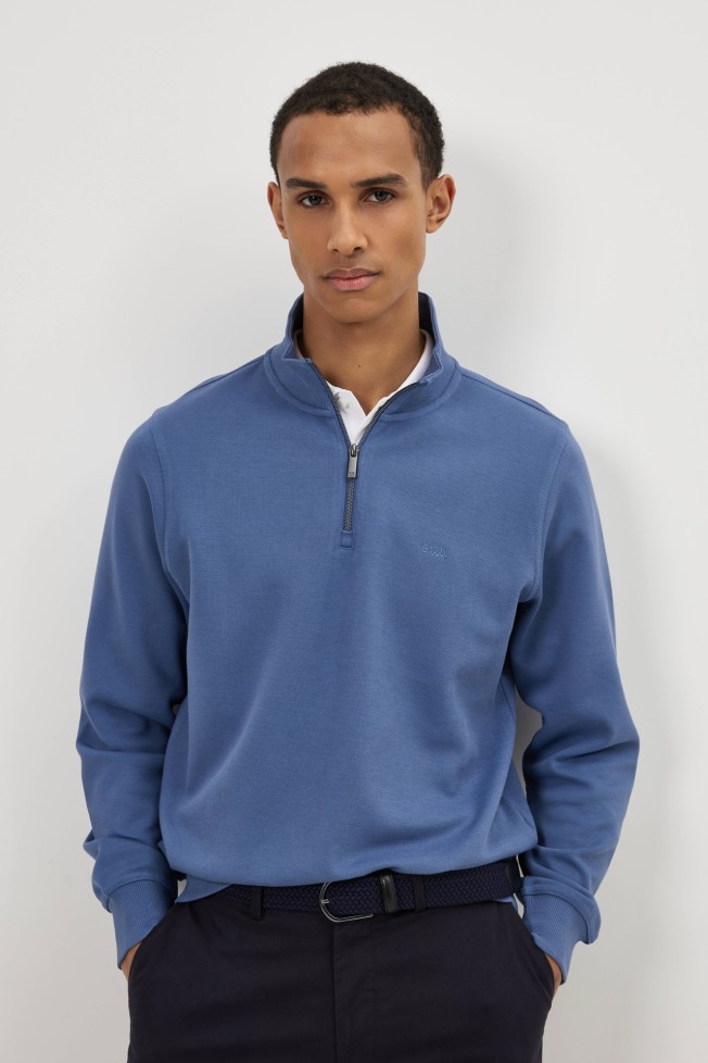 Camisola com fecho e gola alta azul Camisola com fecho e gola alta azul