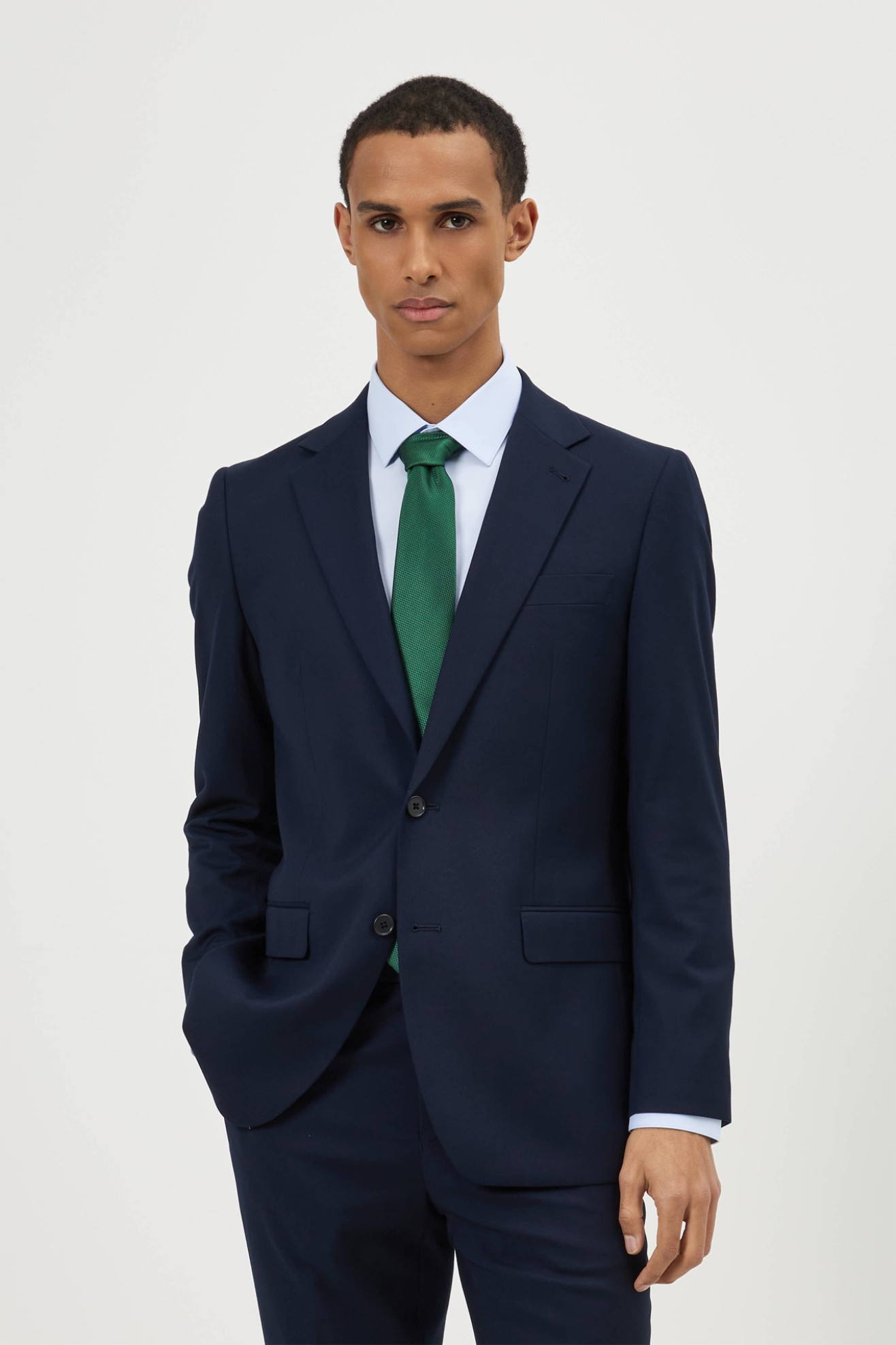 Fato regular fit em azul-marinho