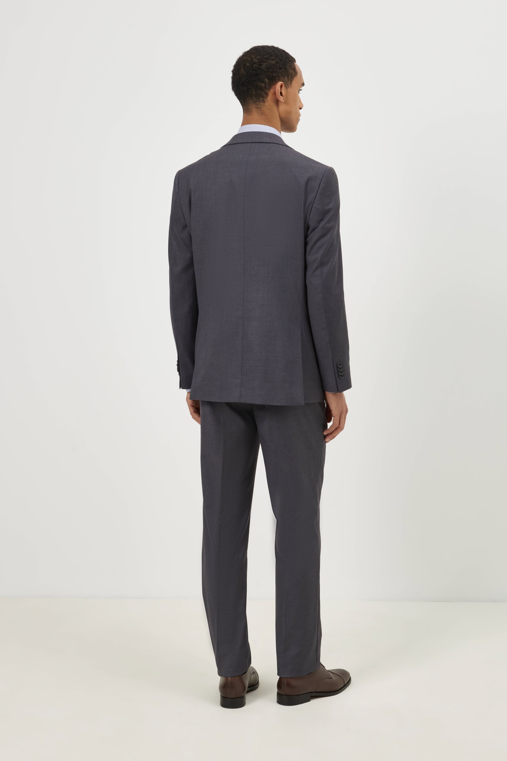 Fato regular fit cinzento