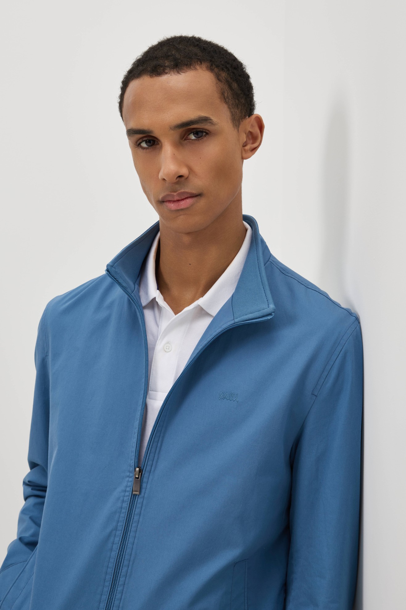 Blus�o bomber em sarja