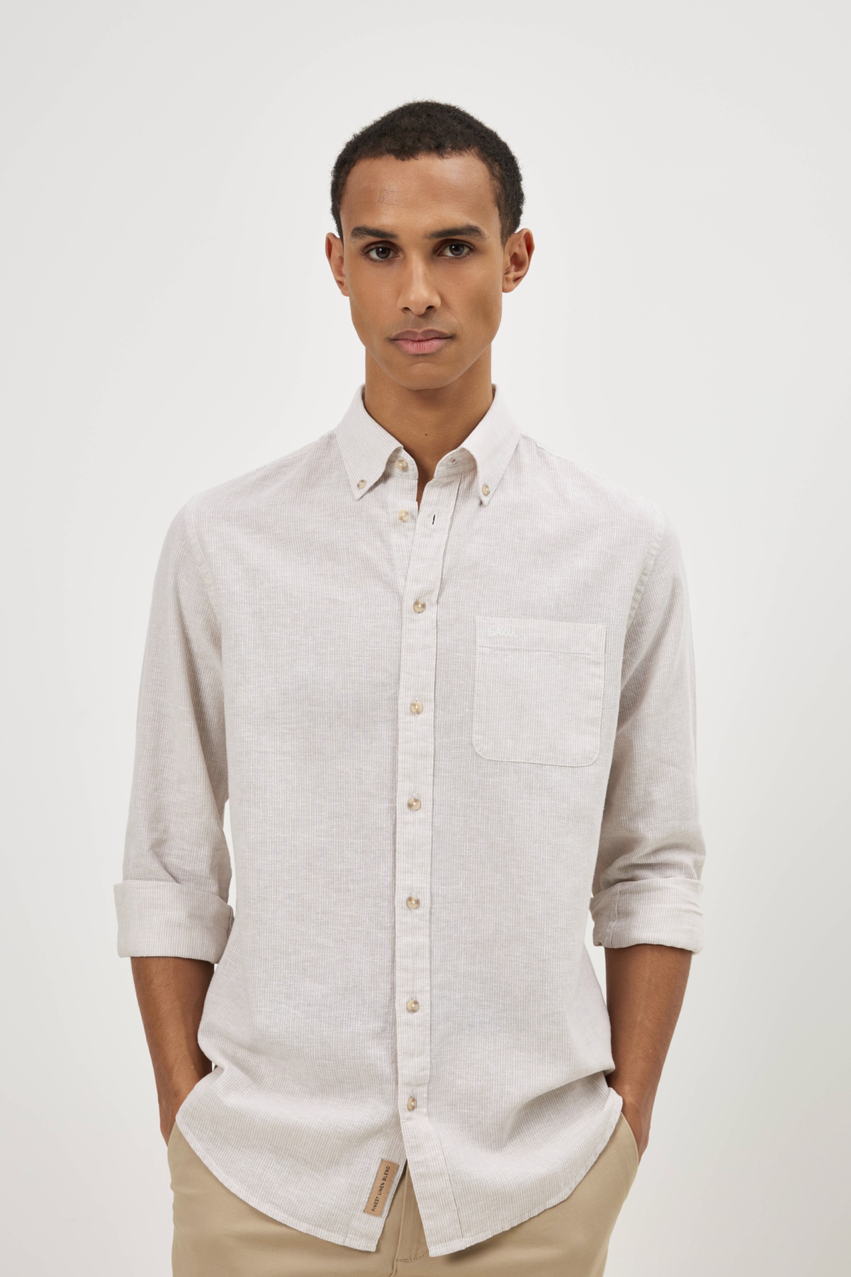 Camisa regular fit de lino