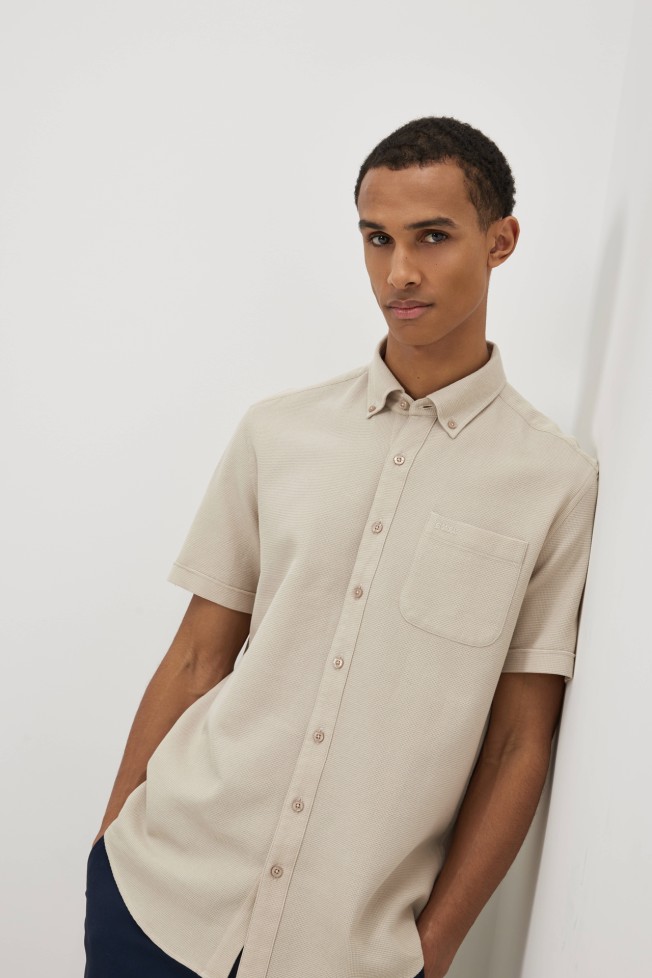 Camisa de manga curta regular fit Camisa de manga curta regular fit