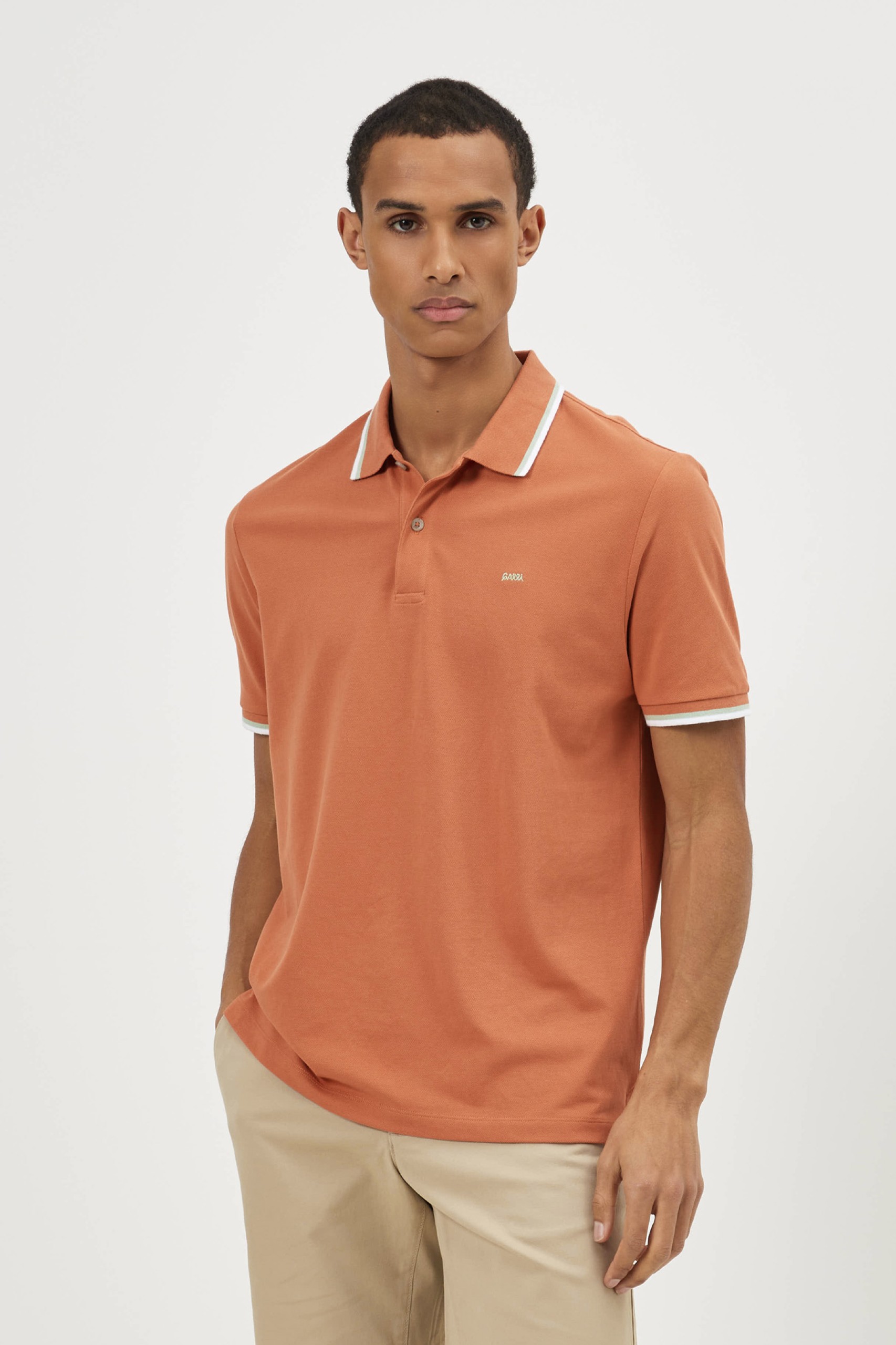 Polo em malha piquê