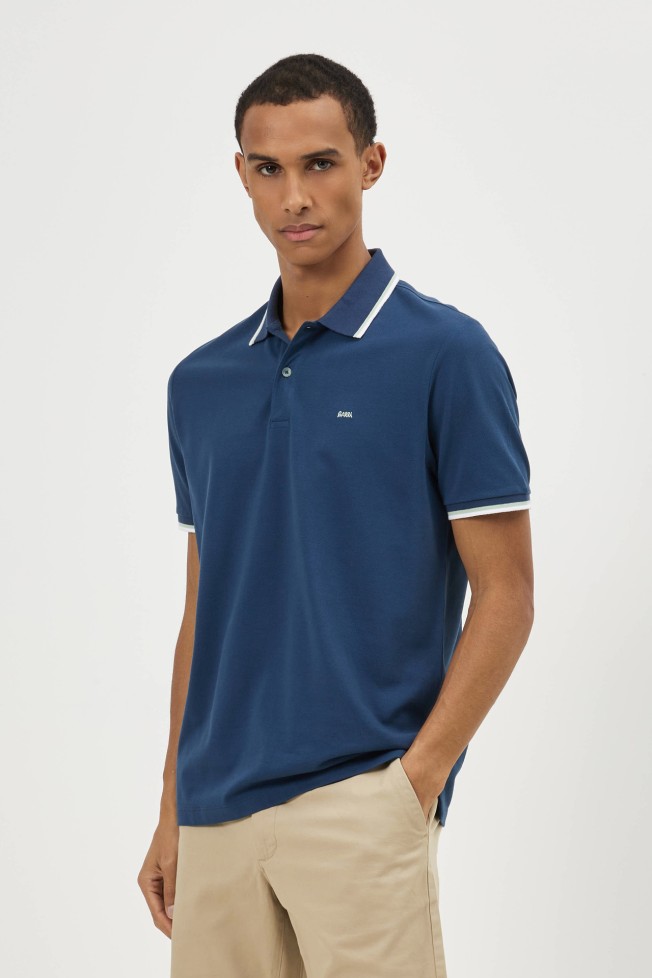 Polo em malha piquê Polo em malha piquê