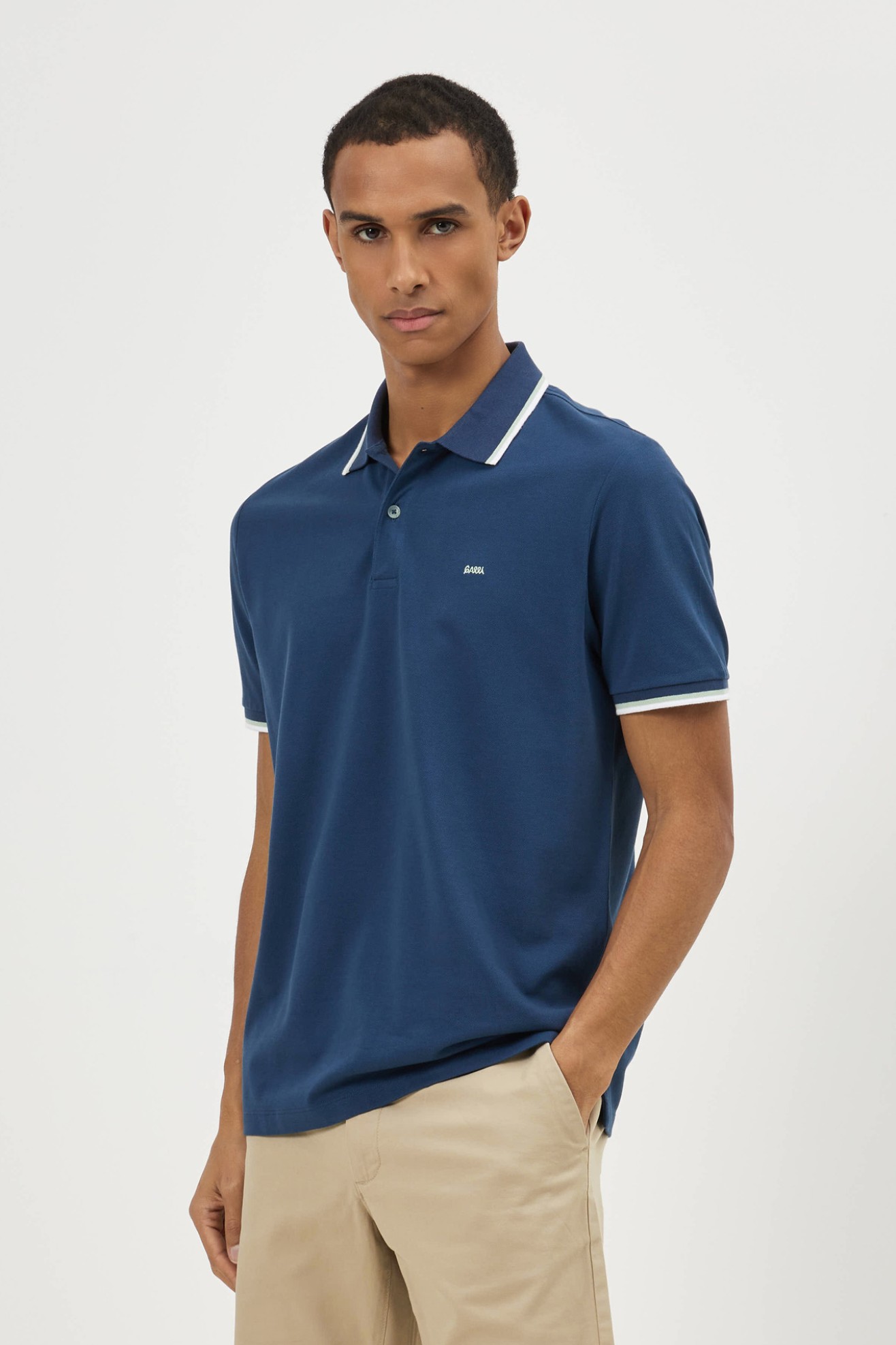 Polo em malha piqu�