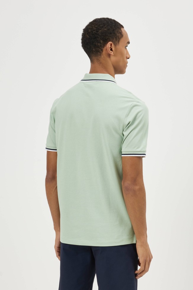 Polo em malha piquê Polo em malha piquê