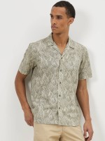 Camisa estampado tropical regular fit