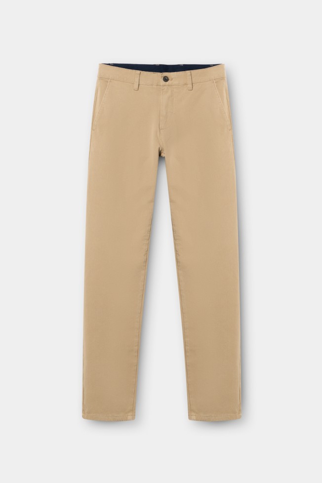 Calças chino comfort regular fit em bege Calças chino comfort regular fit em bege