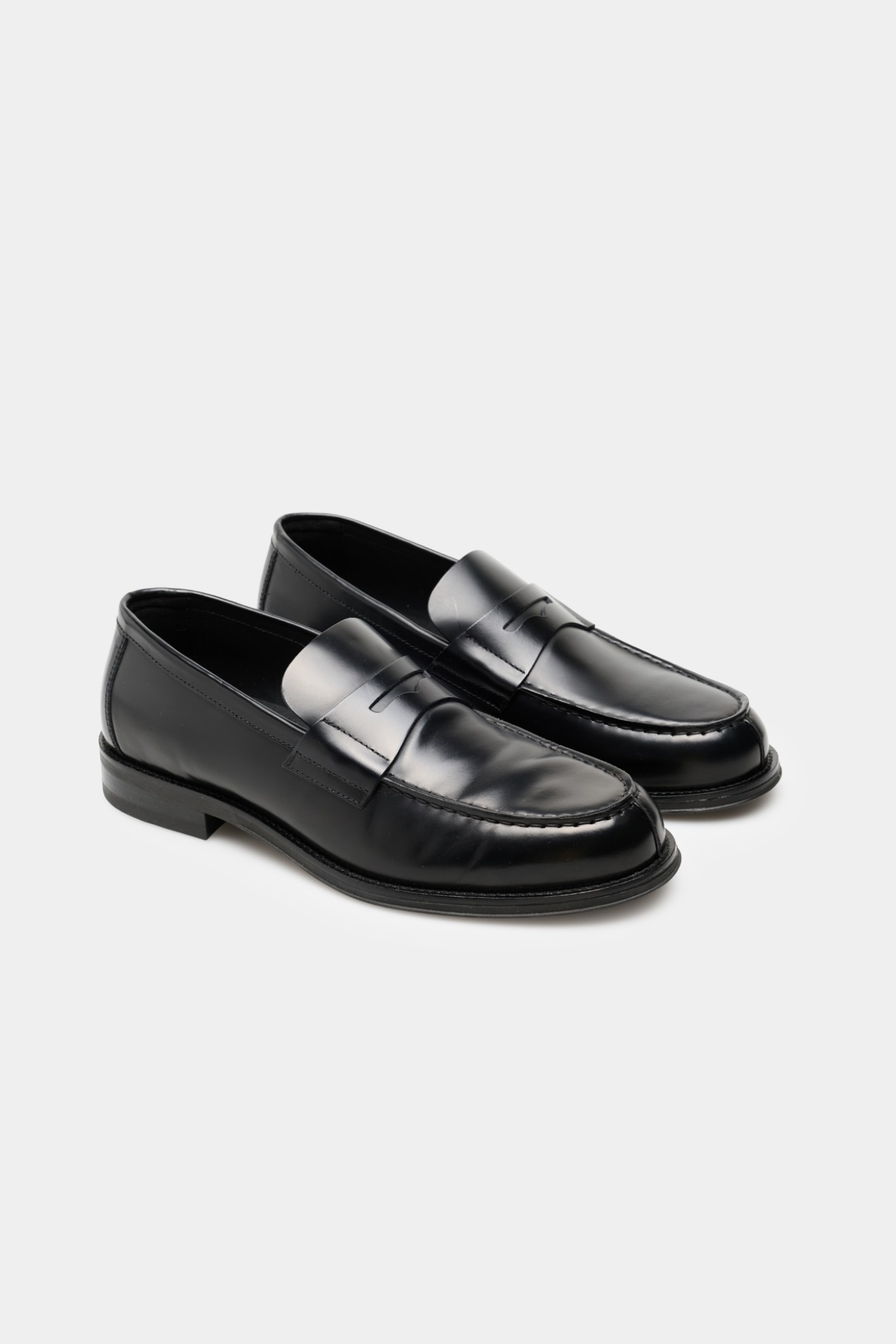 Mocassins em pele